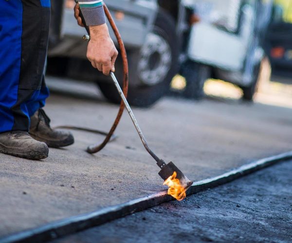 Glasfaserausbau Hausanschluss in Köln Foto: Marius Becker für NetCologne Glasfaserausbau Hausanschluss in Köln Foto: Marius Becker für NetCologne
